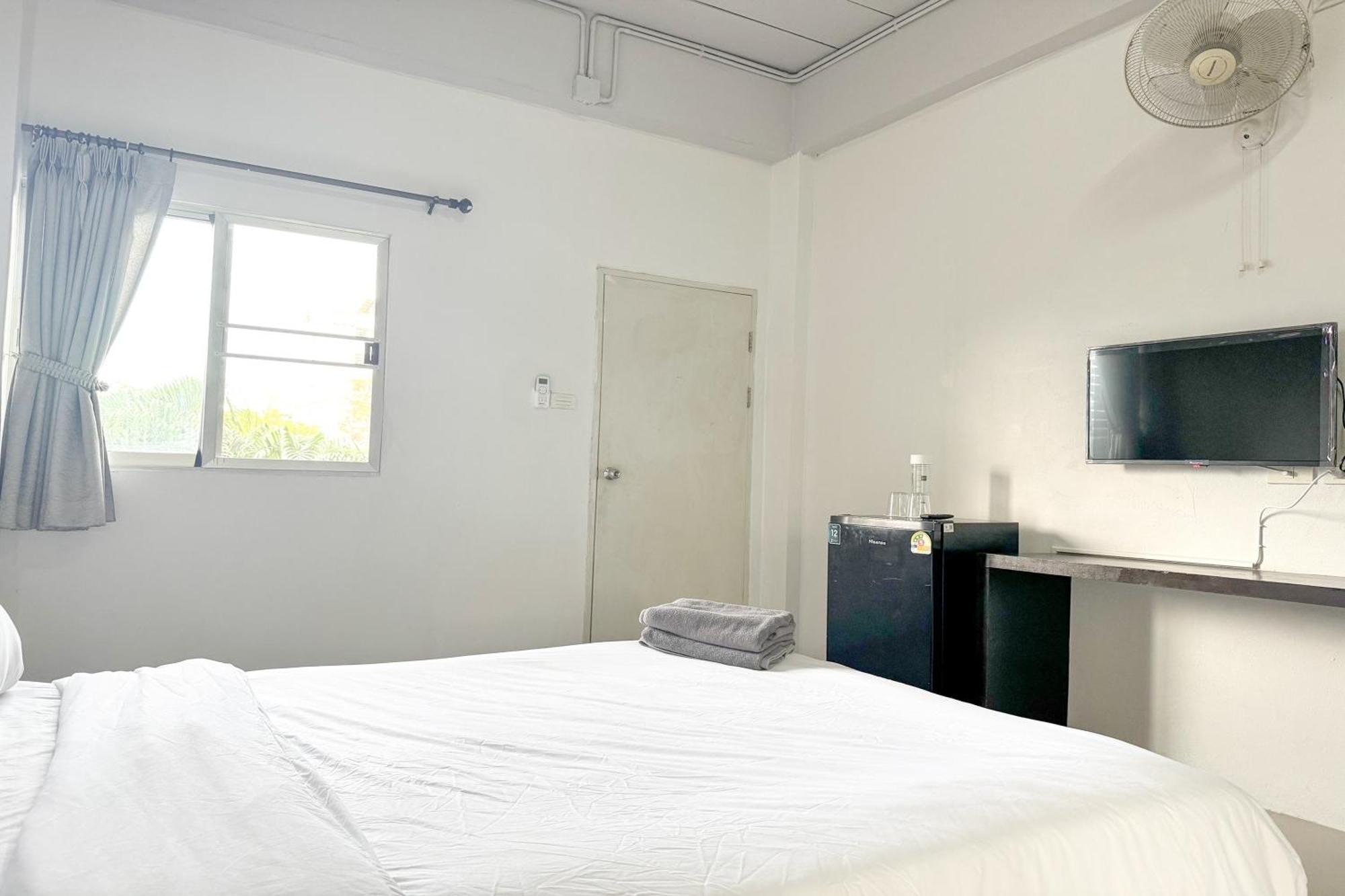 Tf Apartment Chiang Mai Esterno foto