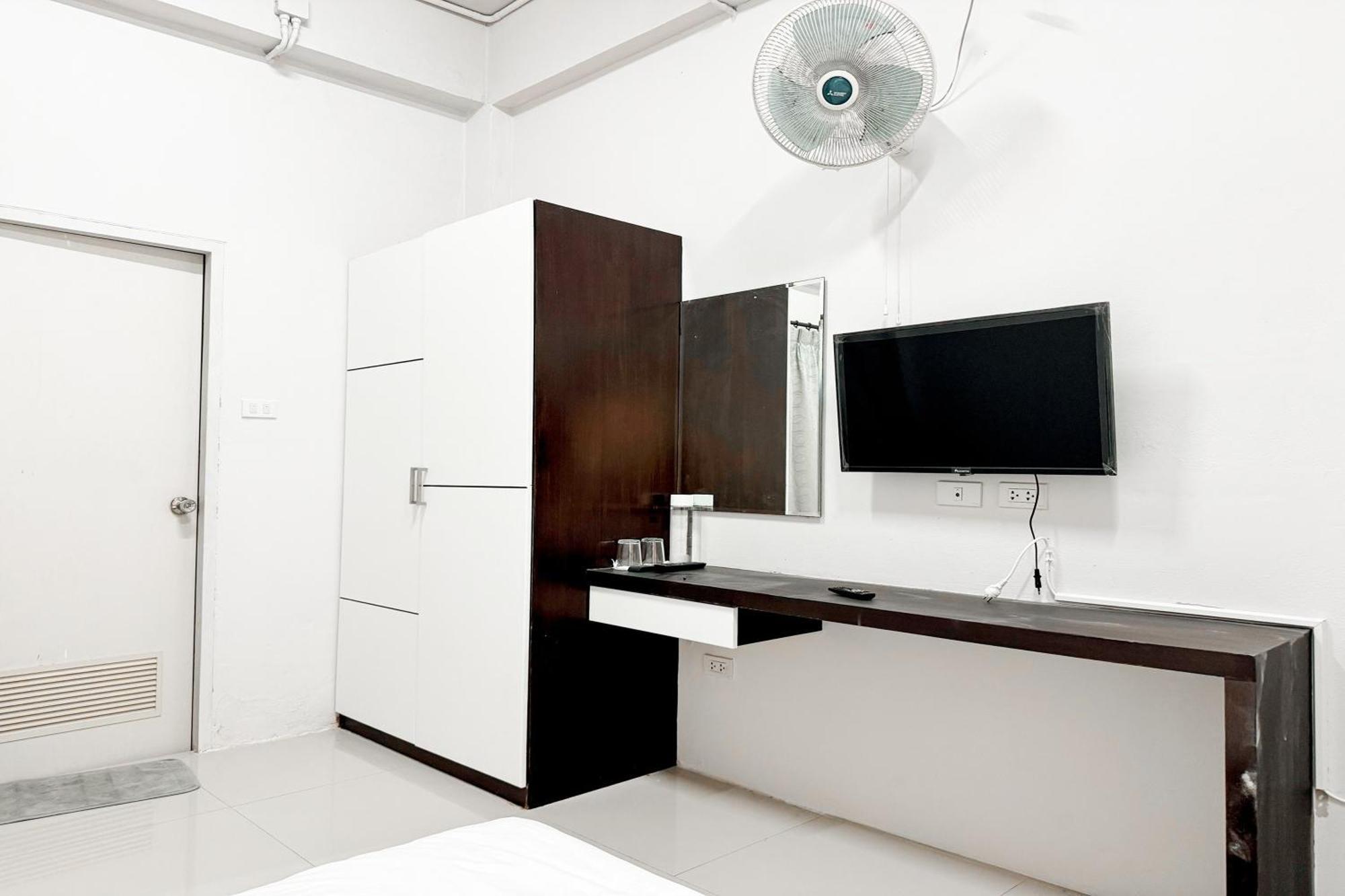 Tf Apartment Chiang Mai Esterno foto